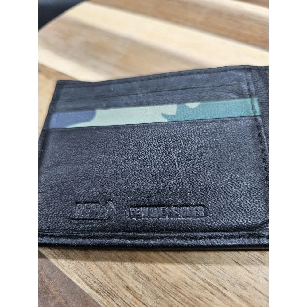 True Religion GENUINE LEATHER WALLET‎ Bi-Fold BLACK / CAMO HORSESHOE